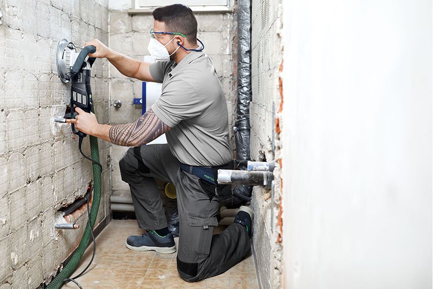 Sınırsız güç – tüm yüzeylerde Festool'dan yeni RENOFIX RG 130 ECI yüzey düzeltme taşlama makinesi