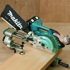 MAKITA DLS714RT2 GÖNYE KESME